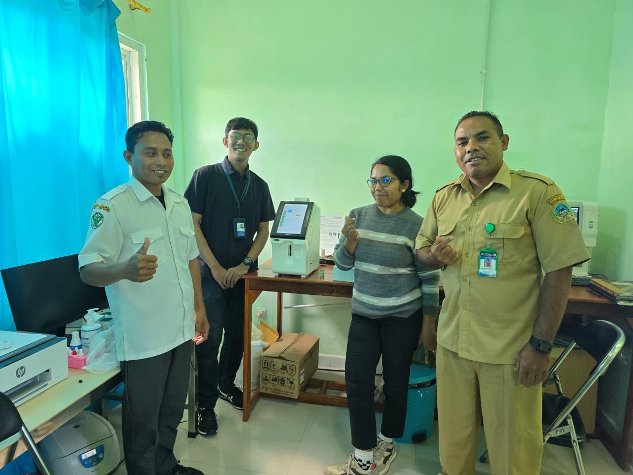Instalasi dan Training Alat Blood Gas Elektrolit Analyzer merk Sensacore ST-200 di Rumah Sakit Pratama Watunggong